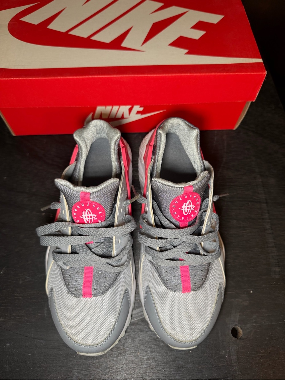 Nike Huarache Run GS 'Wolf Grey Hyper Pink' - Picture 5 of 7